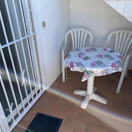 Studio Dans Un Endroit Calme Et Discret D Empuria Ampuriabrava Exterior foto